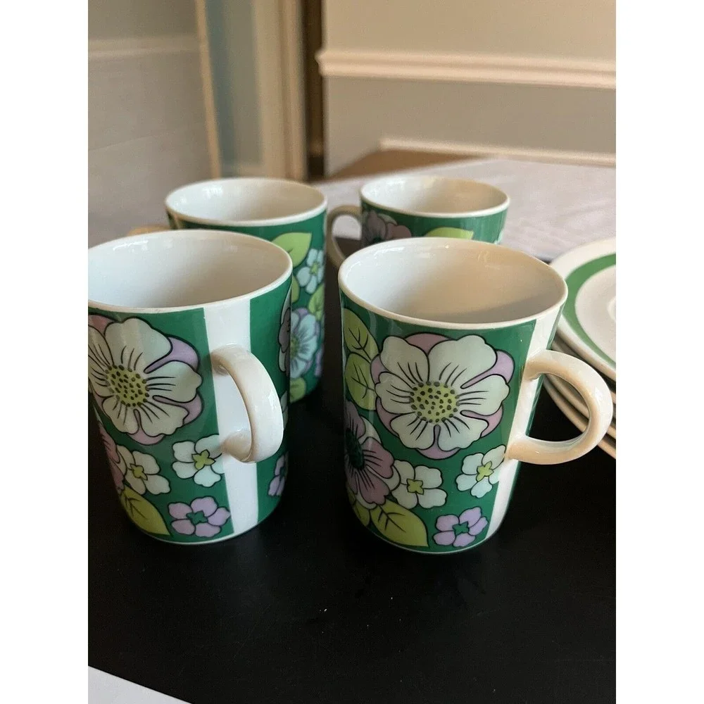 8pc Ceramic Green Floral Daisy Mugs with 9” Round Snack Plate